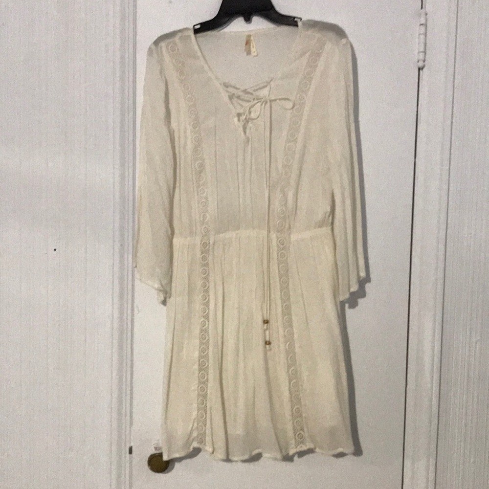 Dress - Picture 3 of 4